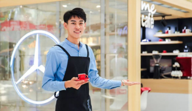 flash-mob-for-new-retail-mercedes-benz-me-cafe-ice-screen-make-it-attractive-in-national-42-city-3.jpg flash-mob-for-new-retail-mercedes-benz-me-cafe-ice-screen-make-it-attractive-in-national-42-city-3.jpg