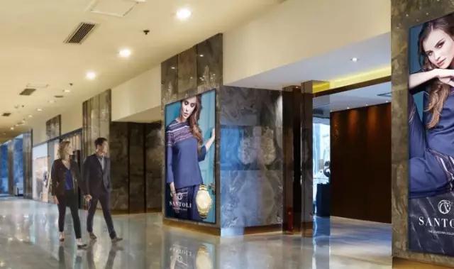 xmozu-all-in-one-led-display-a-led-display-that-can-be-pasted-on-wall-like-a-poster-6.jpg xmozu-all-in-one-led-display-a-led-display-that-can-be-pasted-on-wall-like-a-poster-6.jpg