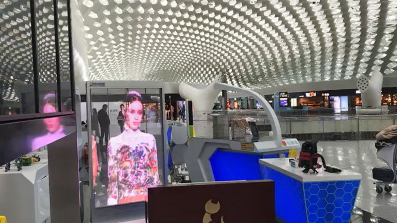 robots-time-show-room.jpg robots-time-show-room.jpg